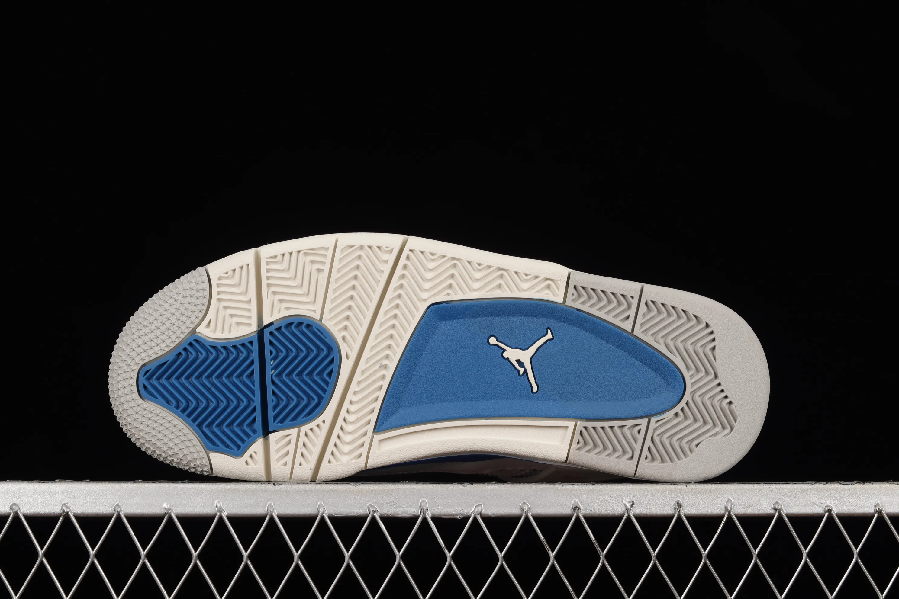 All Categories Air Jordan Jordan Series Basketball Shoes Air Jordan 4 Special Price Air Jordan 4 Retro "Military Blue" AJ4 Joe 4 White Blue 308497-105